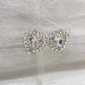 Rhinestone ear studs heart-shaped