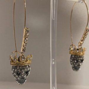 ''King'' earrings